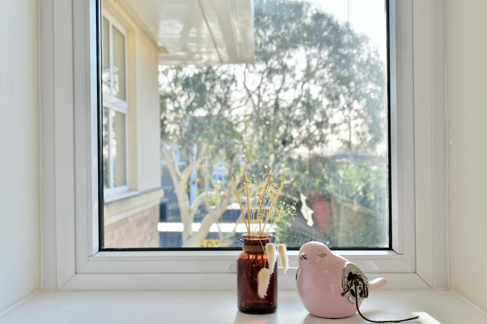 Stunning Apartment Near Citycentre & Oracle Reading Extérieur photo